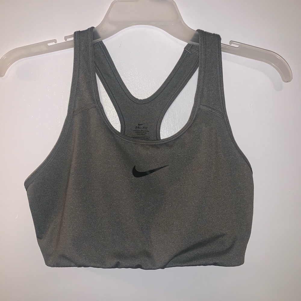 Large Nike sports bra